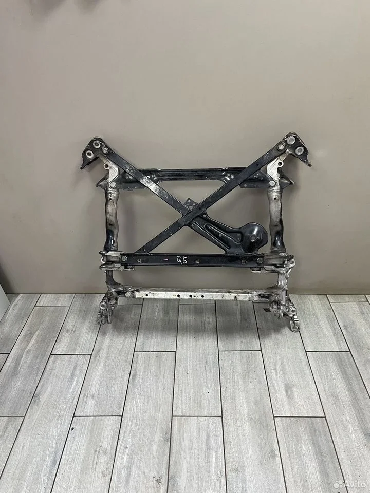 Подрамник передний audi q5 8r