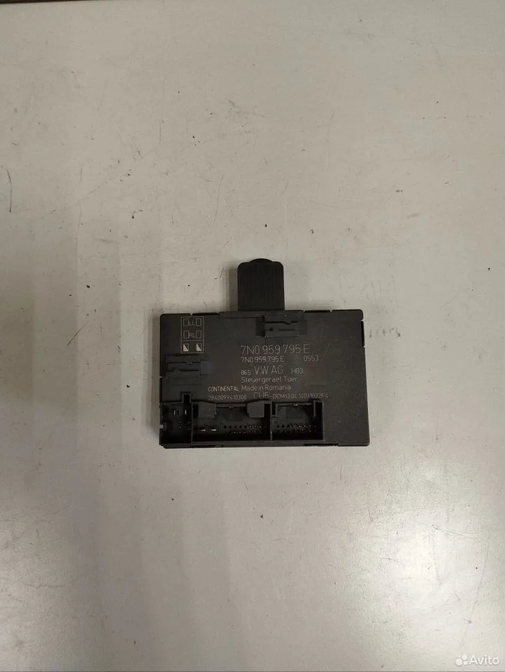 Блок комфорта двери задний правый skoda yeti 5l