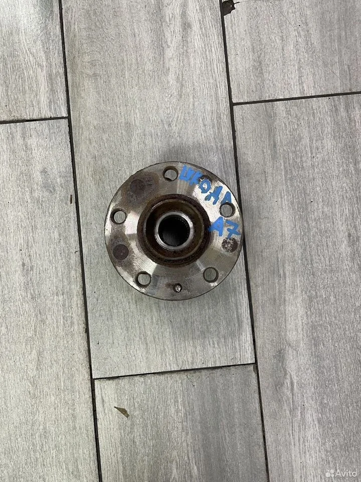 Ступица с подшипником передняя skoda oktavia a7