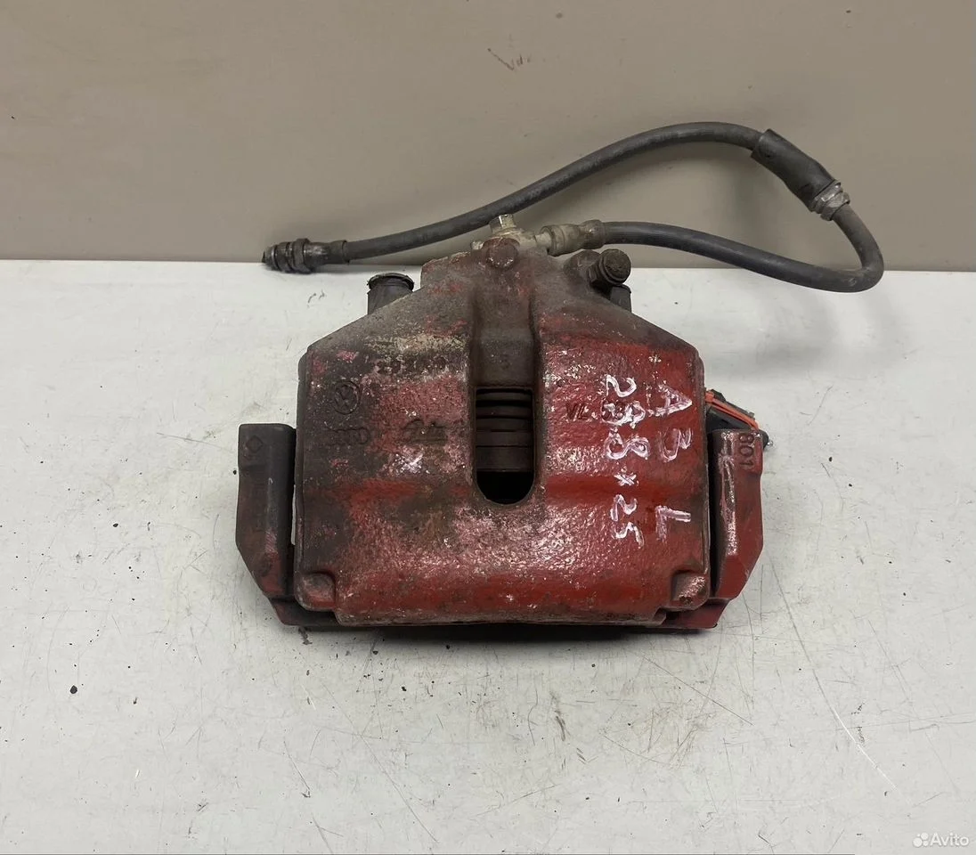 Суппорт передний левый audi a3 8p 1k0615123e