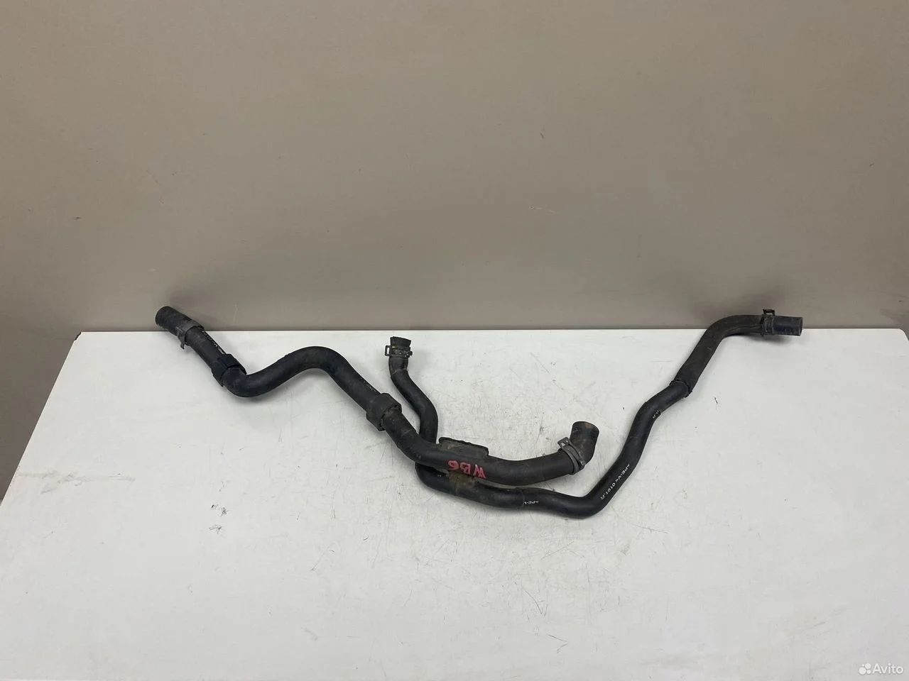 Патрубок охлаждения vw passat b6 3c0122101fs