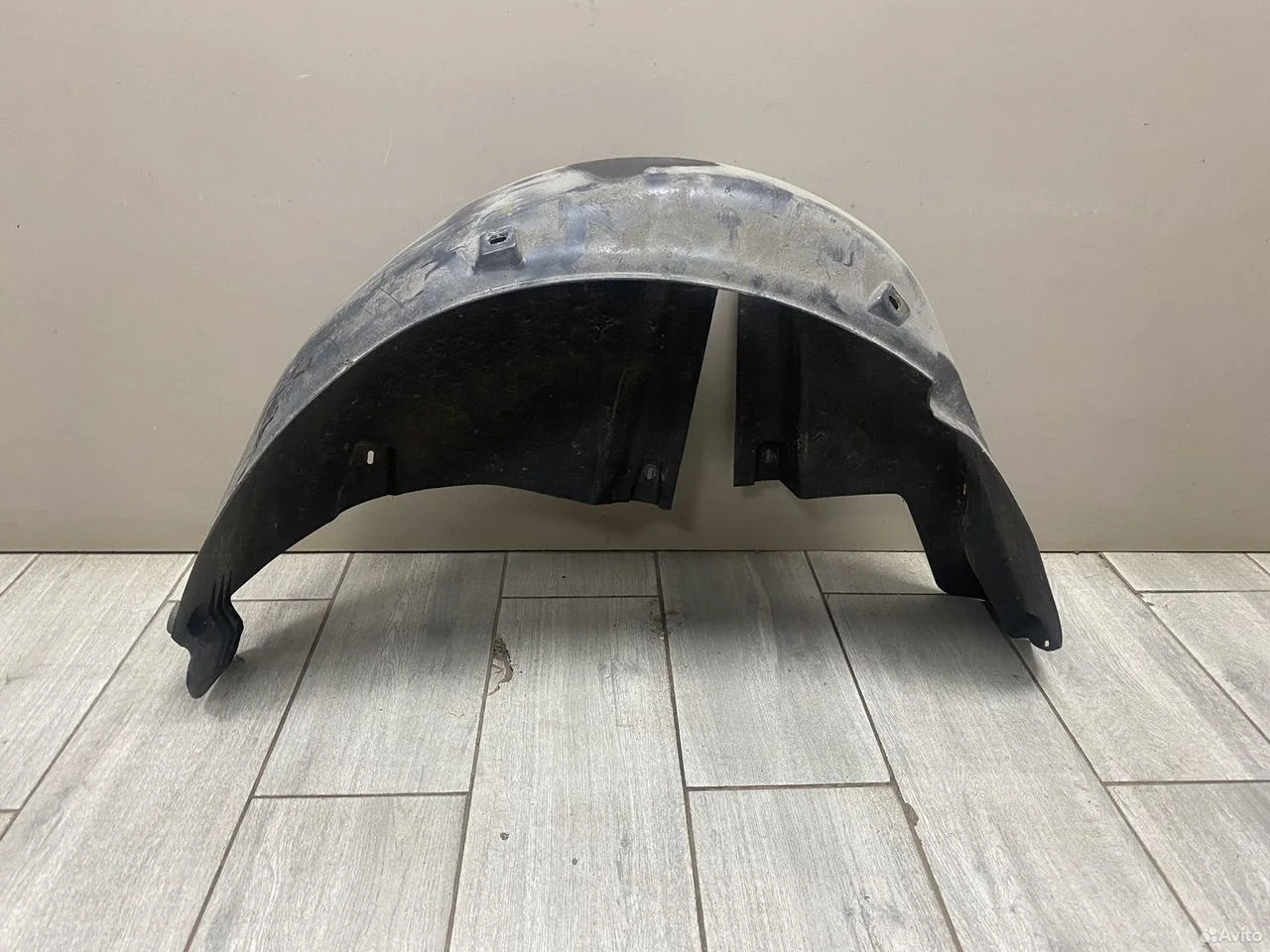 Подкрылок задний левый skoda fabia 2 5j