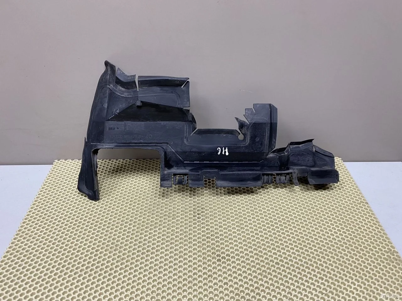 Воздуховод радиатора правый audi a4 b8 8k