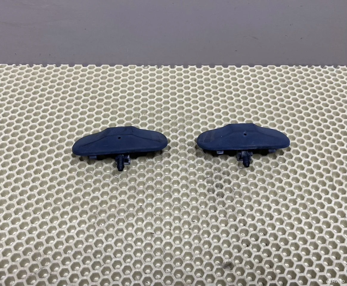 Форсунка стеклоомывателя vw tiguan 5n 1