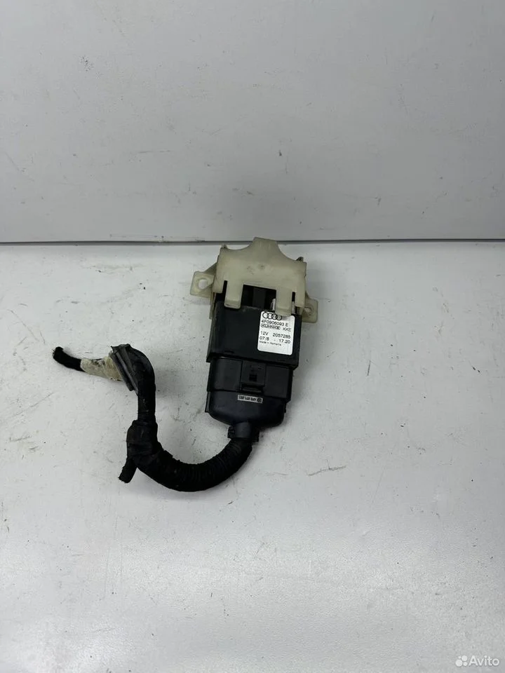 Блок управления бензонасоса audi a6 4f c6