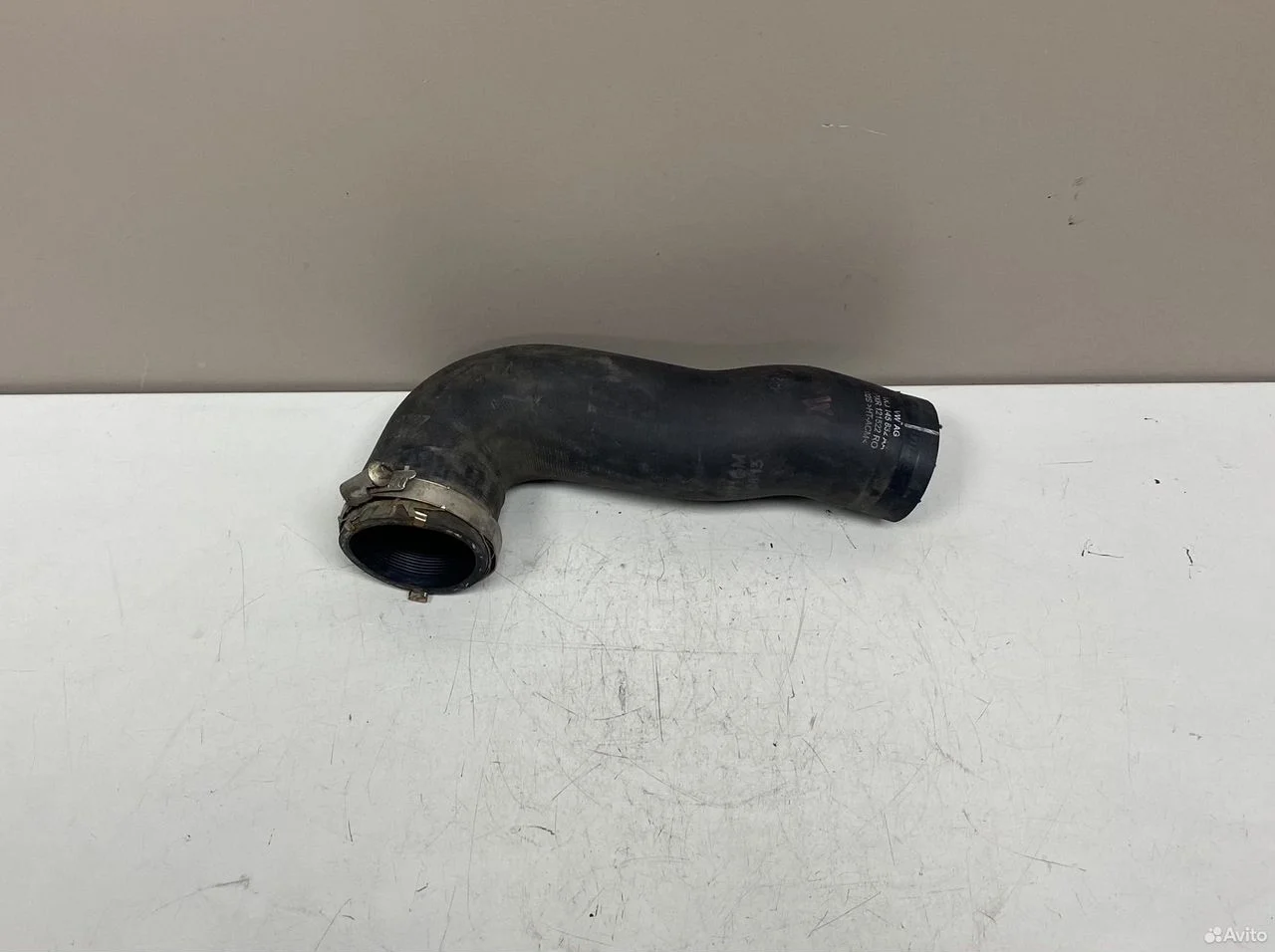 Патрубок интеркулера vw passat b7 1k0145832aa