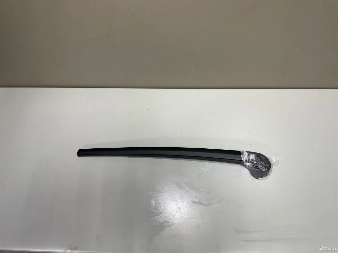 Поводок заднего дворника audi a3 8p a4 b7