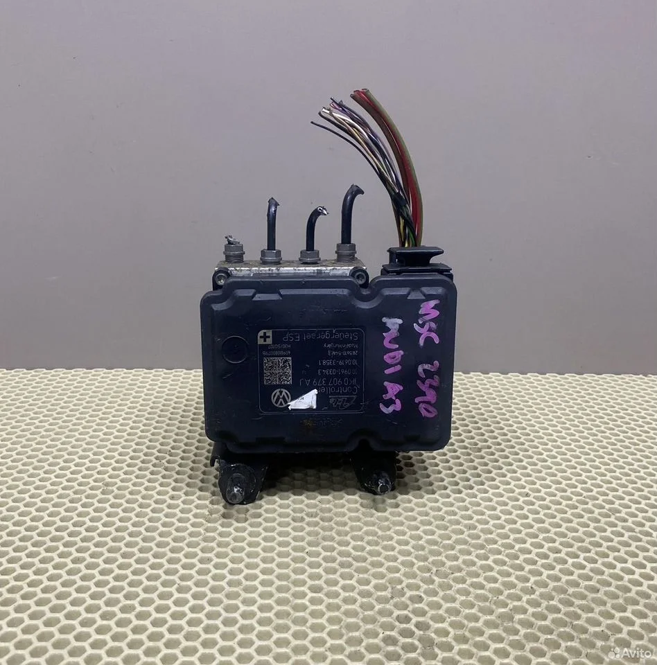 Блок abs audi a3 8p 1k0907379aj 1k0614517at