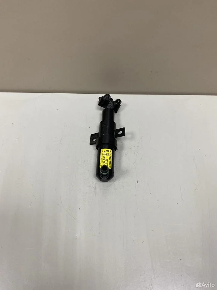 Омыватель фар правый vw passat b6