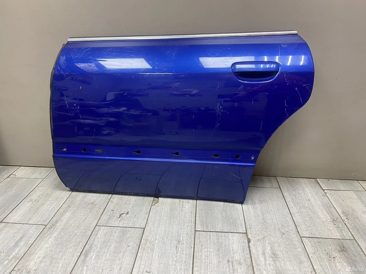 Задняя левая дверь audi a8 d2 4d