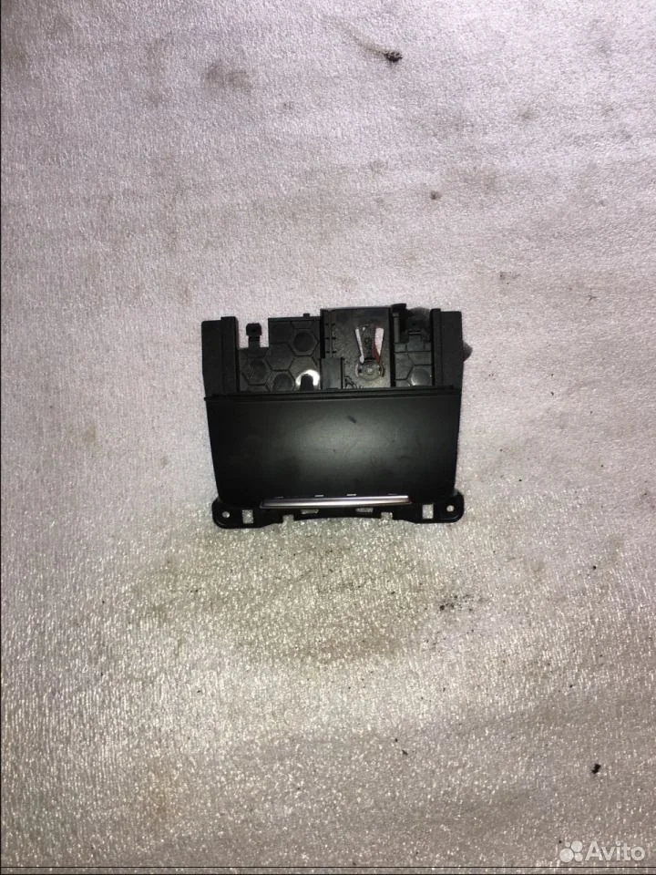 Пепельница с корпусом ауди а4 б8 8к 8k0857951