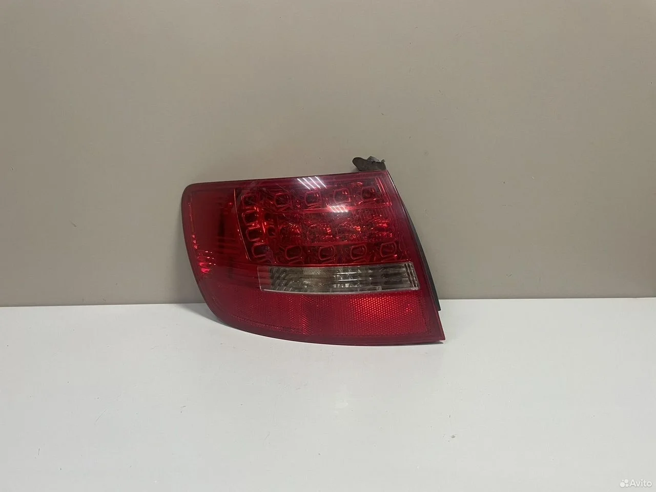 Фонарь левый в крыло audi a6 c6 avant