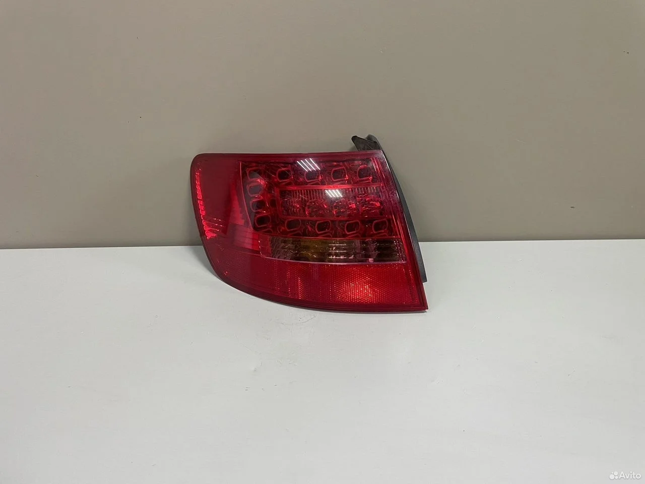 Фонарь задний левый audi a6 c6 avant