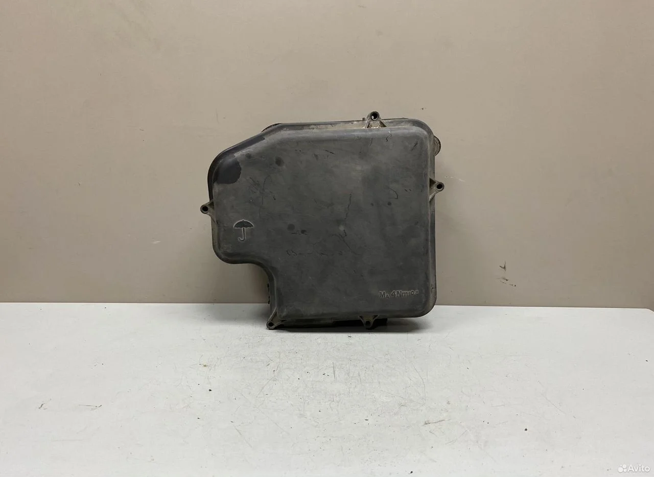 Корпус блока предохранителей audi a4 b5 8d