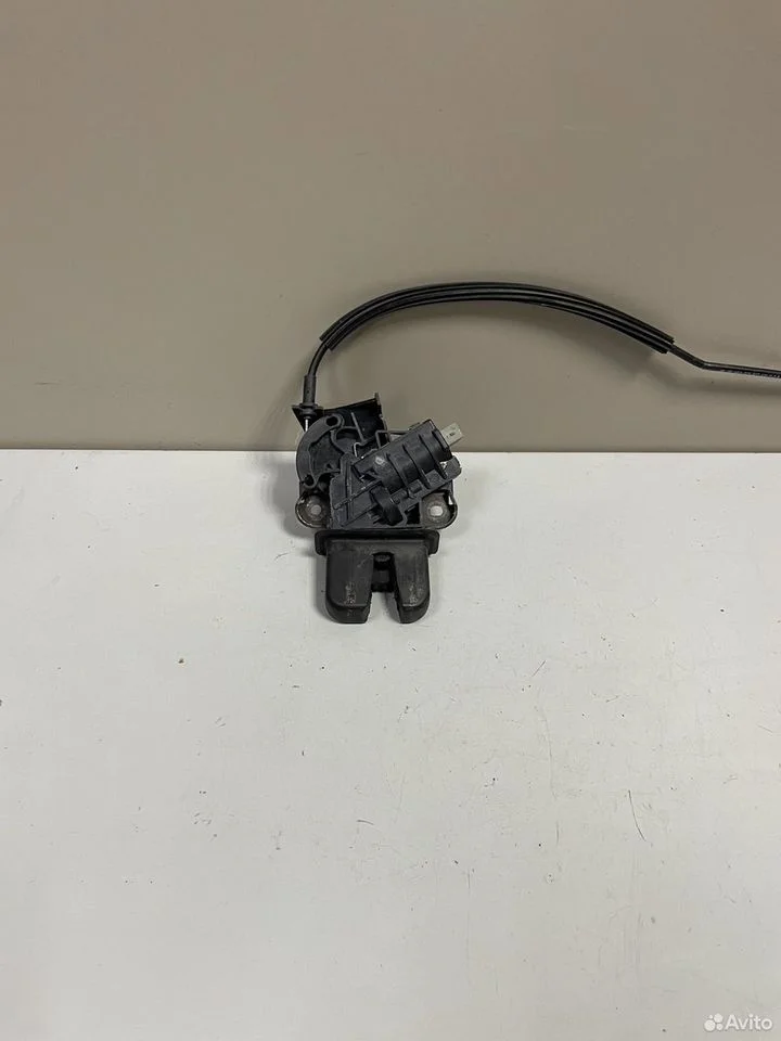 Замок багажника audi a6 c6 volkswagen passat b6