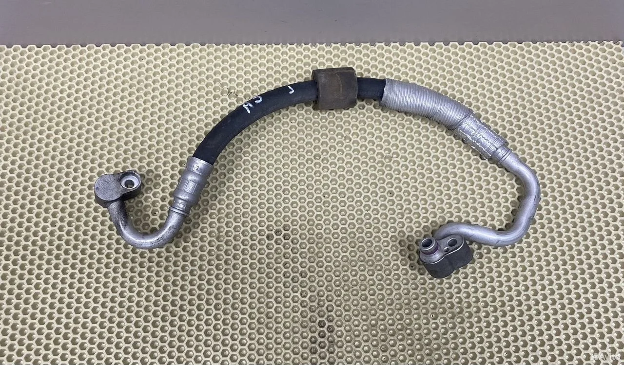 Трубка кондиционера audi a3 8p 1k0820721bq