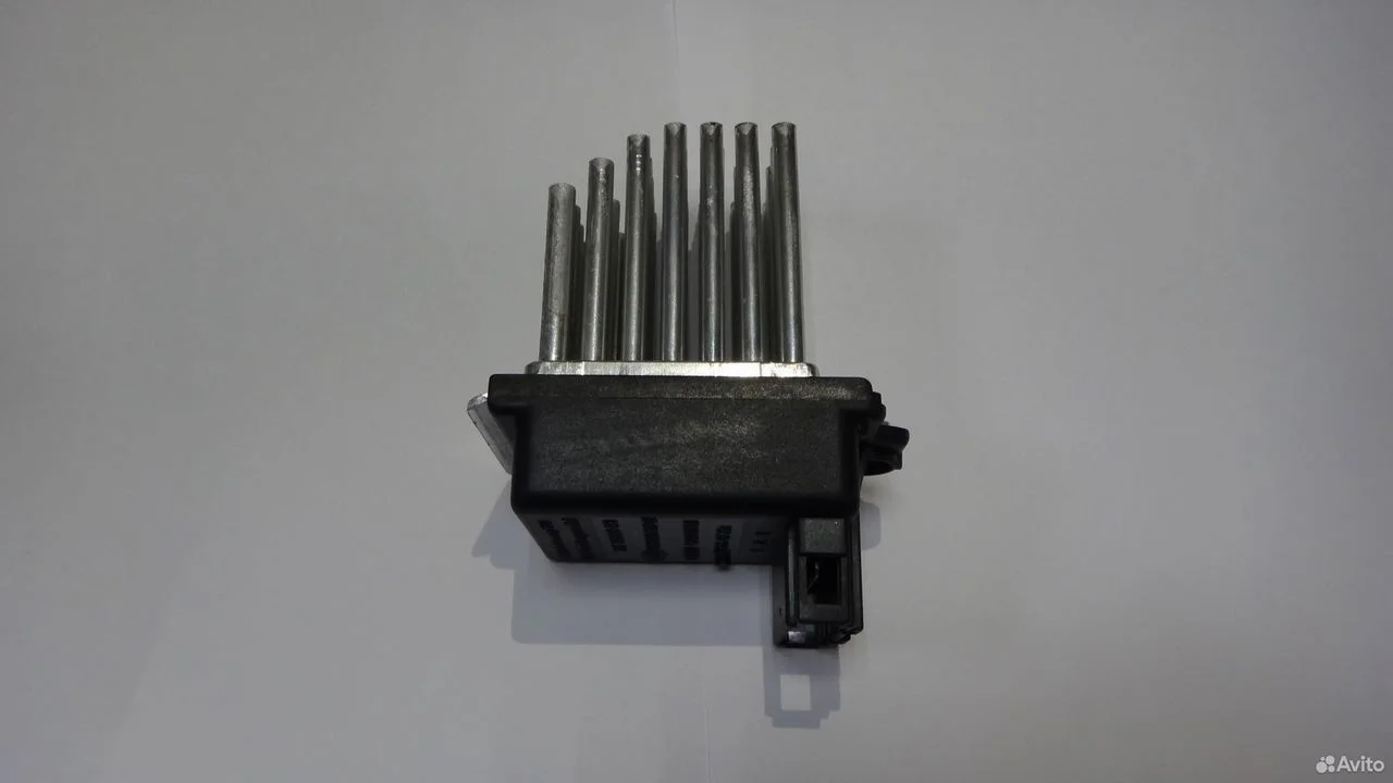 Регулятор вентилятора ауди а6 с5 4b0820521