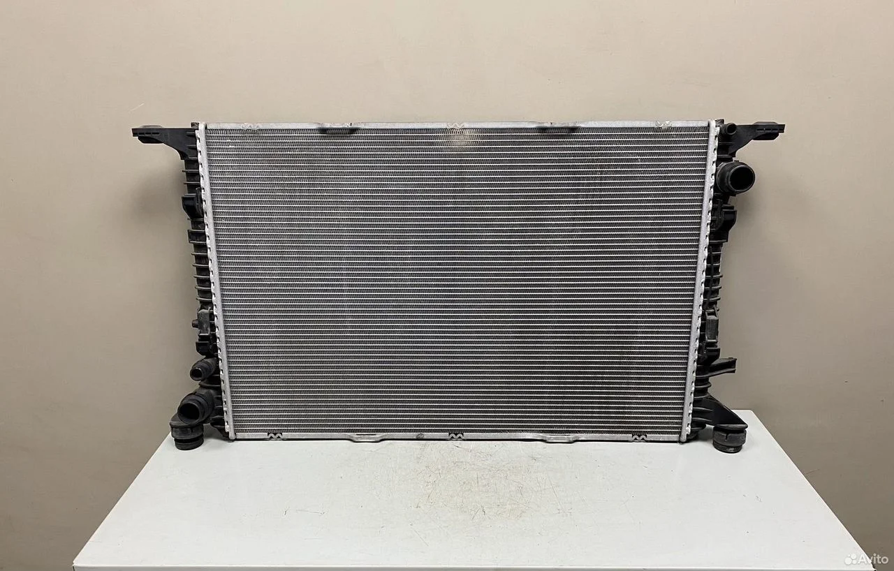 Основной радиатор системы охлаждения audi a8 d4 4h