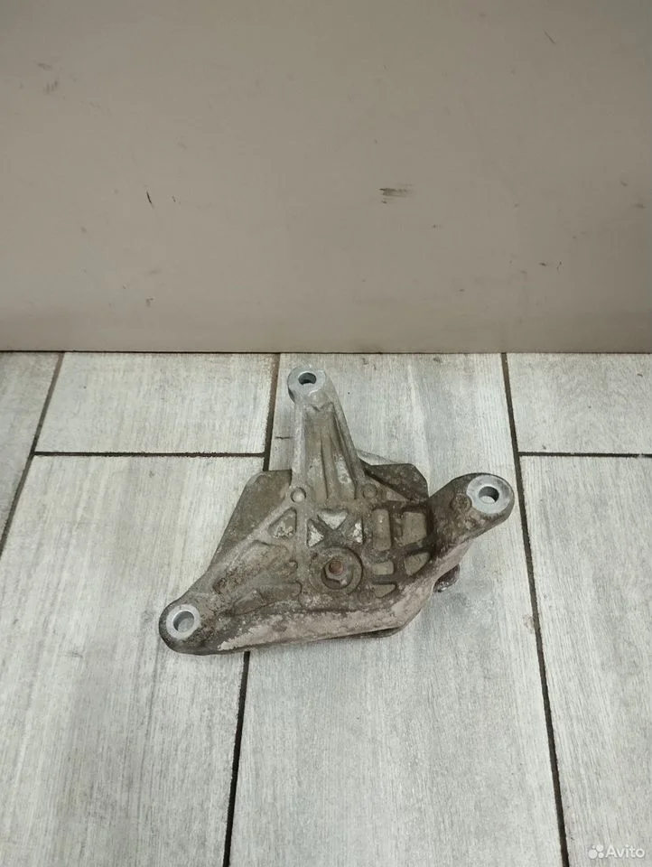 Подушка крепления кпп audi q5 8r