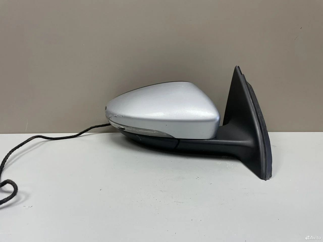 Зеркало правое volkswagen passat b7