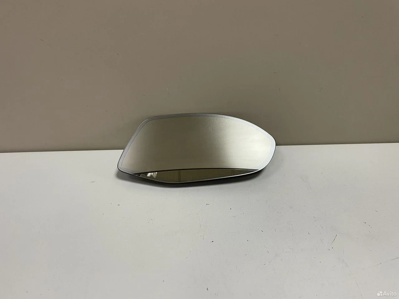 Зеркальный элемент правый электрохром. audi a7 4g