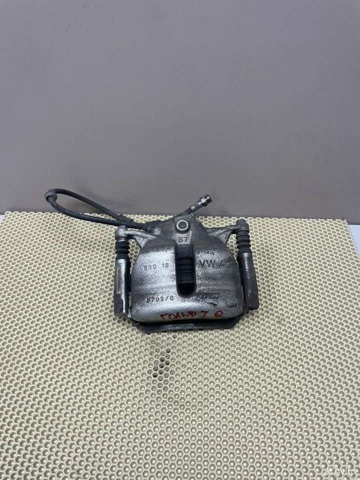 Суппорт передний правый volkswagen golf 7 5g
