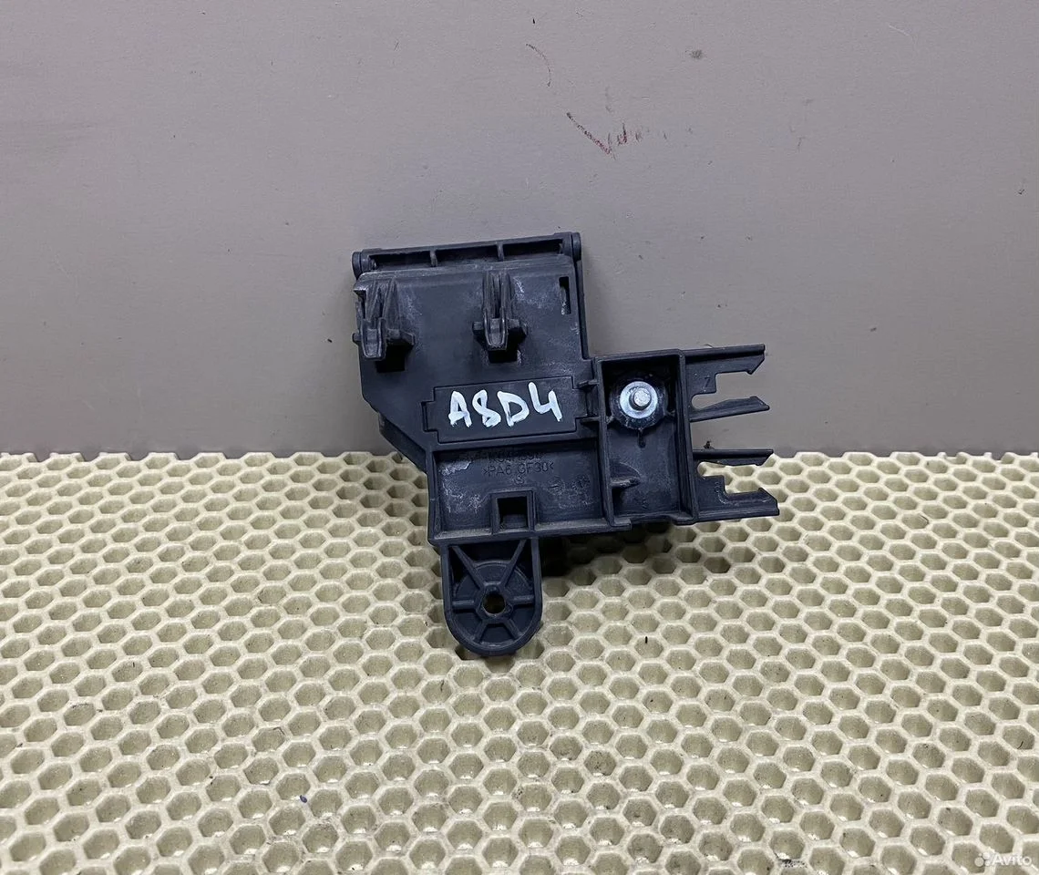 Клемма аккумулятора audi a8 d4 4h 4h0937517