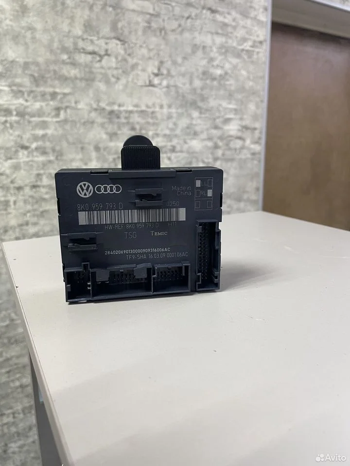 Блок управления двери audi a4 b8 8k0959793d