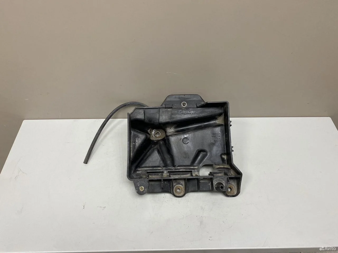 Площадка под аккумулятор skosa fabia 2 5j