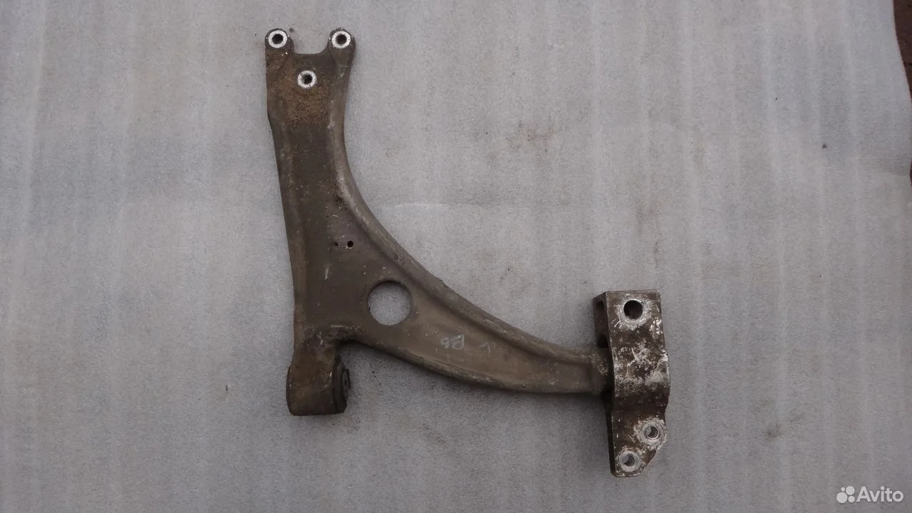 Рычаг подвески передний левый skoda octavia a5