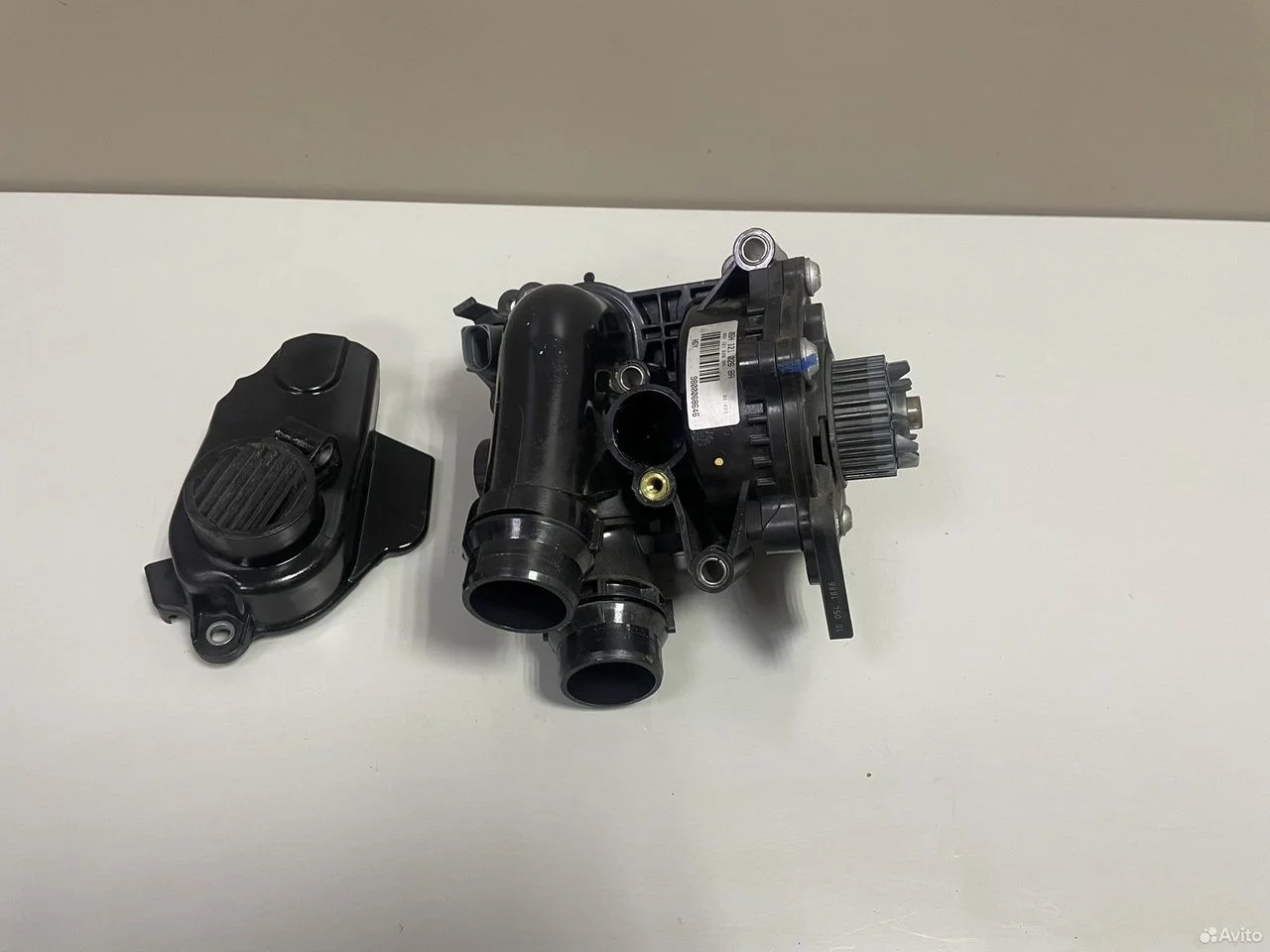 Помпа с термостатом audi a4 b8 8k