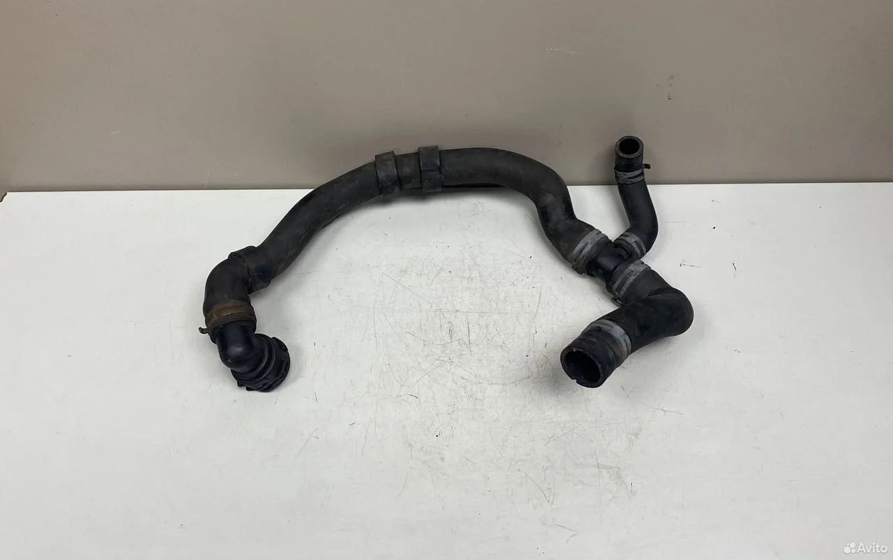 Патрубок охлаждения vw passat b7 1k0122051hk