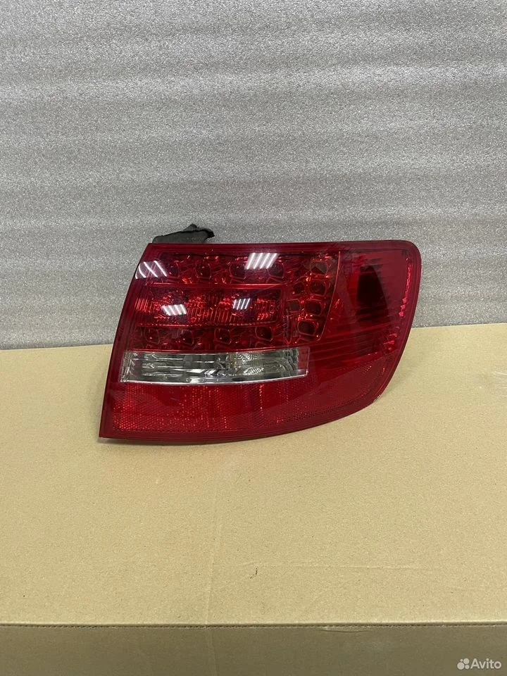 Фонарь правый в крыло audi a6 4f c6 avant