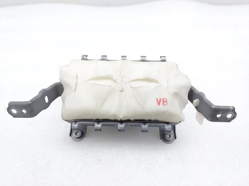 Подушка безопасности пассажира Toyota Land Cruiser 2014 J200