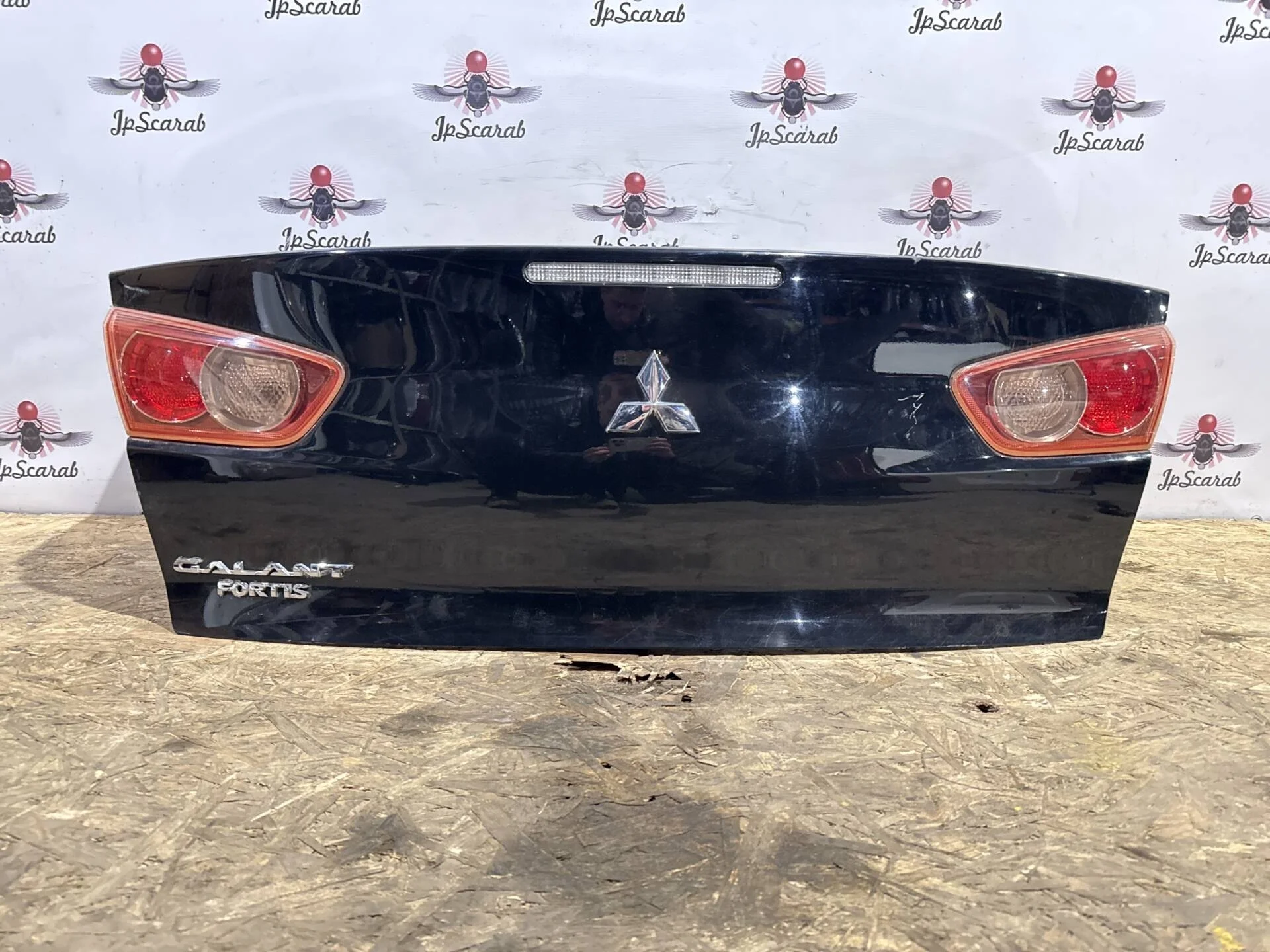 Крышка багажника Mitsubishi Lancer 10 CY