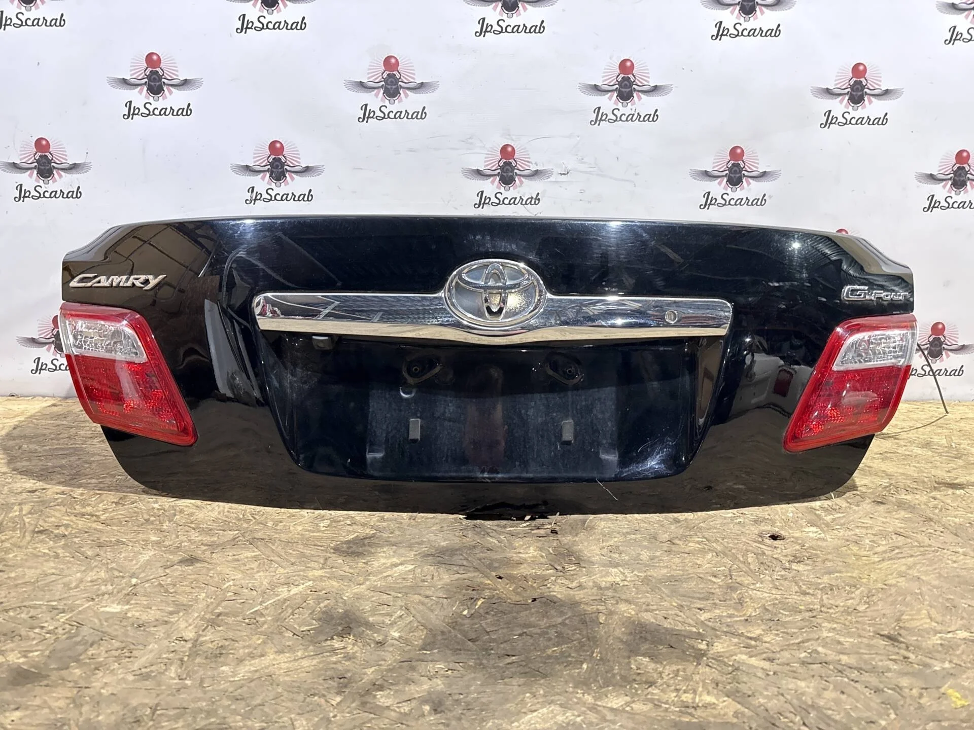 Крышка багажника Toyota Camry ACV40, GSV40