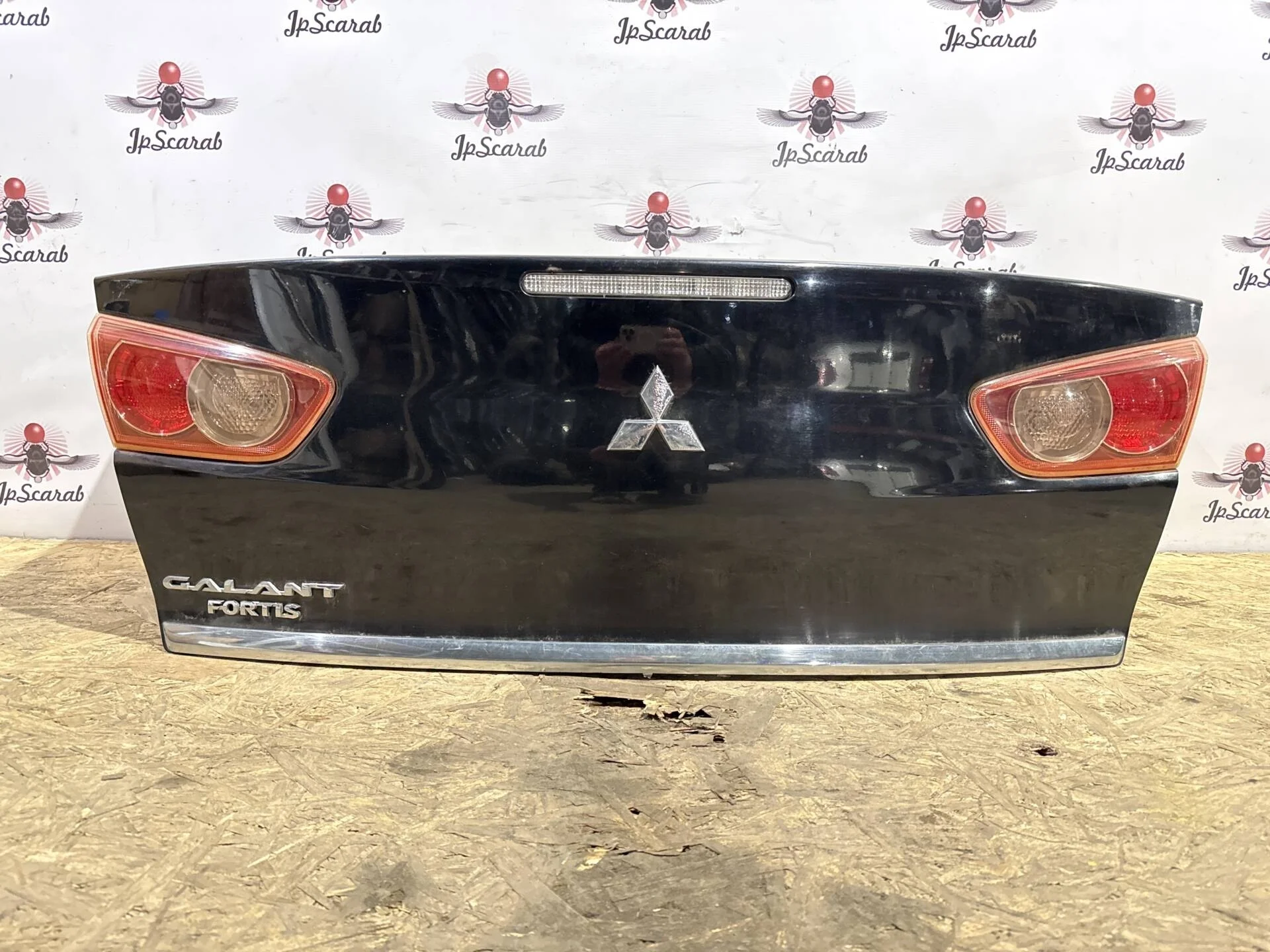 Крышка багажника Mitsubishi Lancer 10 CY