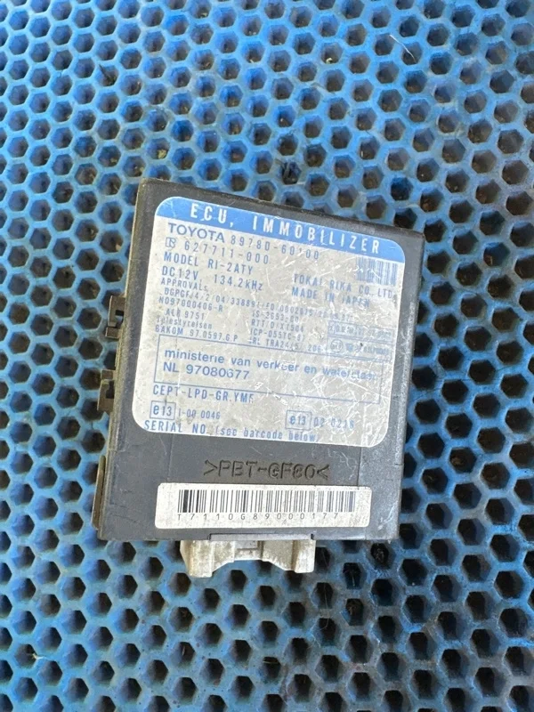 Блок иммобилайзера Toyota Land Cruiser 8978060100 HDJ101 1HD-FTE