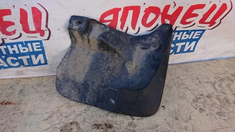 Брызговик Toyota Land Cruiser 7662160150 UZJ200 2UZ-FE, передний правый