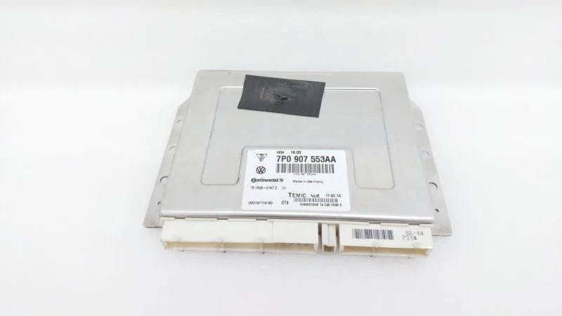 Блок управления подвеской Volkswagen Touareg 2014 NF