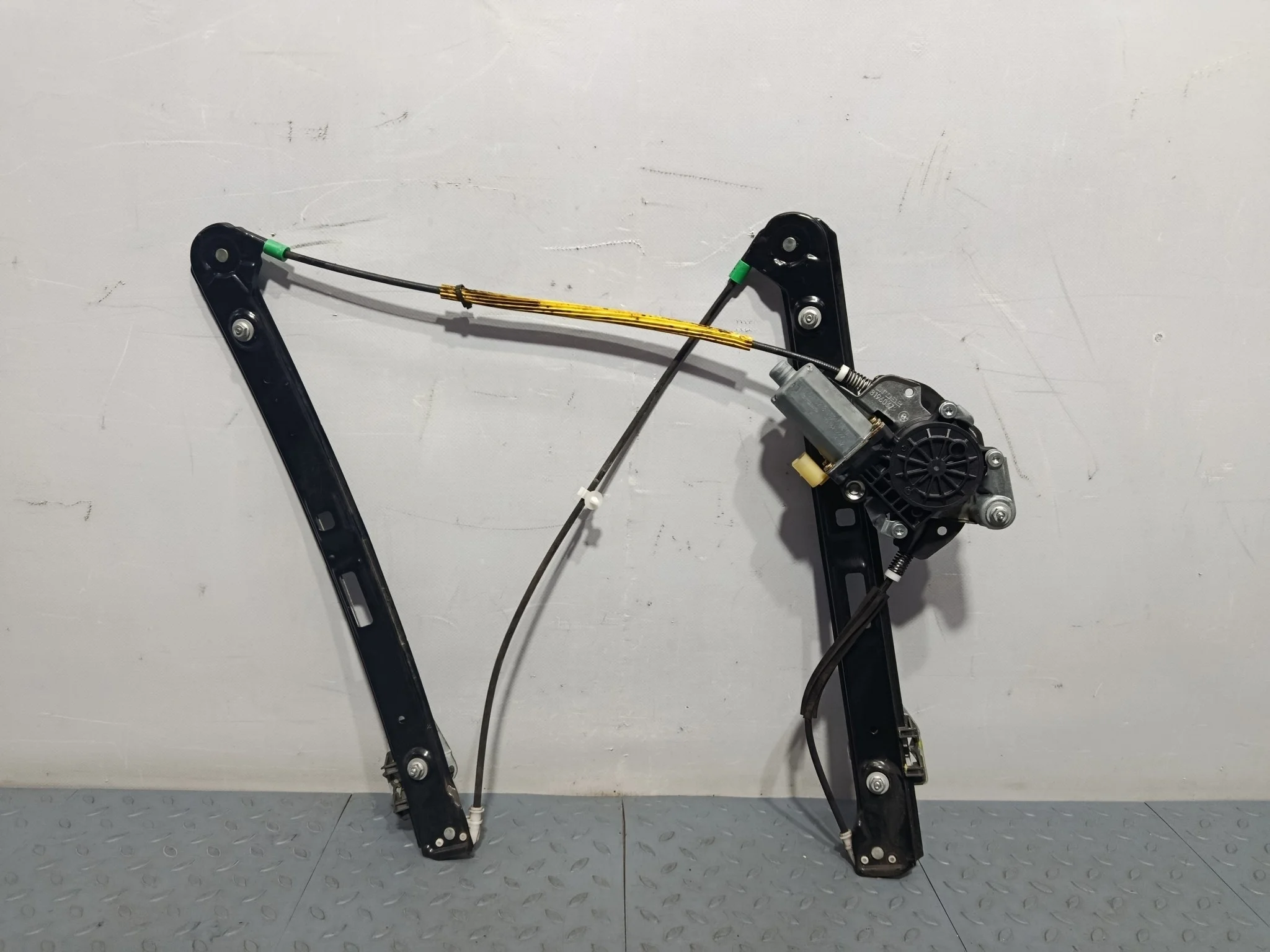 СТЕКЛОПОДЪЕМНИК BMW 3-SERIES E46 ПЕРЕДНИЙ ЛЕВЫЙ SEDAN WAGON 51337020659