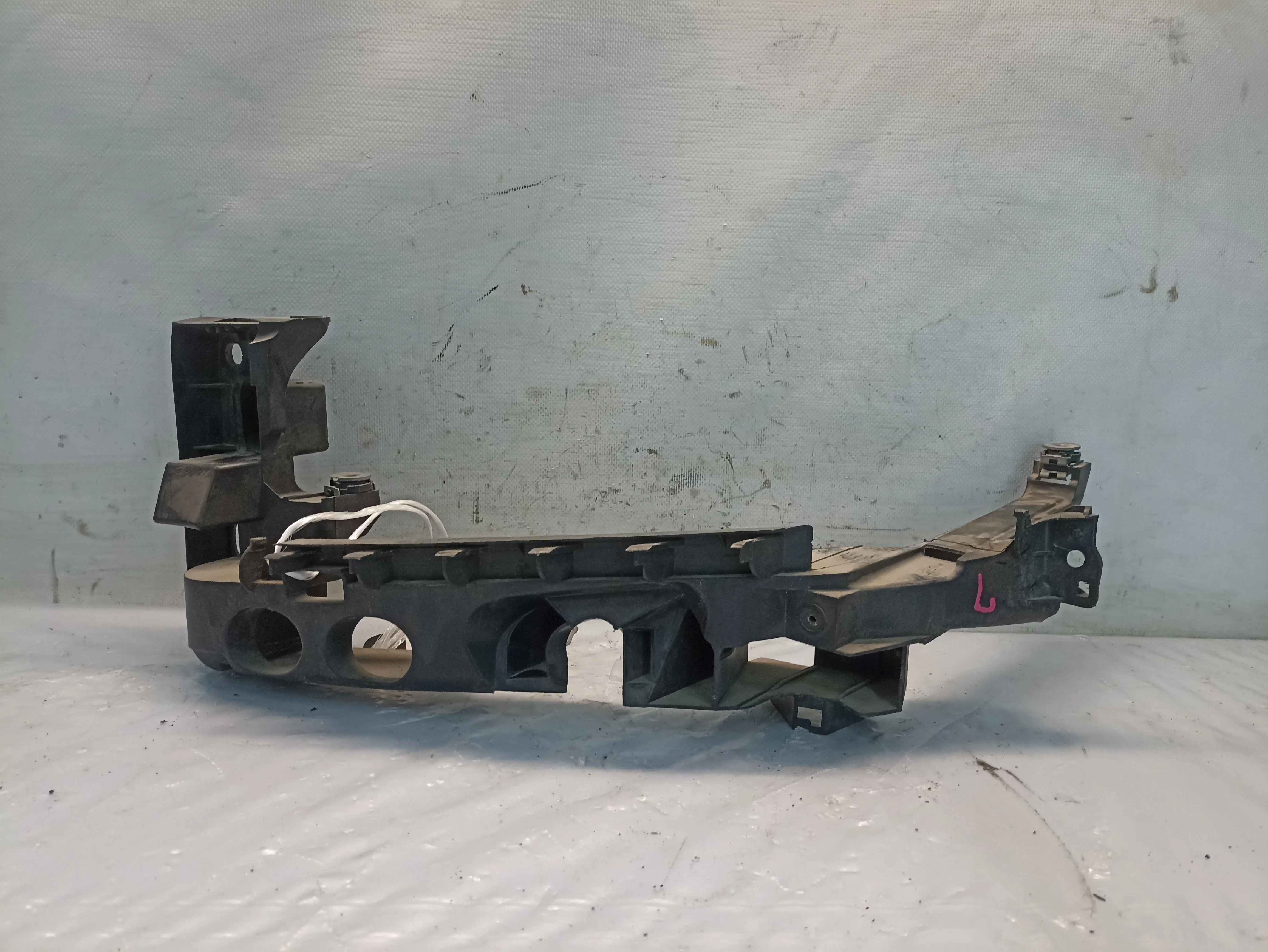 РЕСНИЧКА AUDI A3 8P1 8P7 8PA ПЕРЕДНЯЯ ЛЕВАЯ ПЛАНКА ПОД ФАРУ 8P0805607A