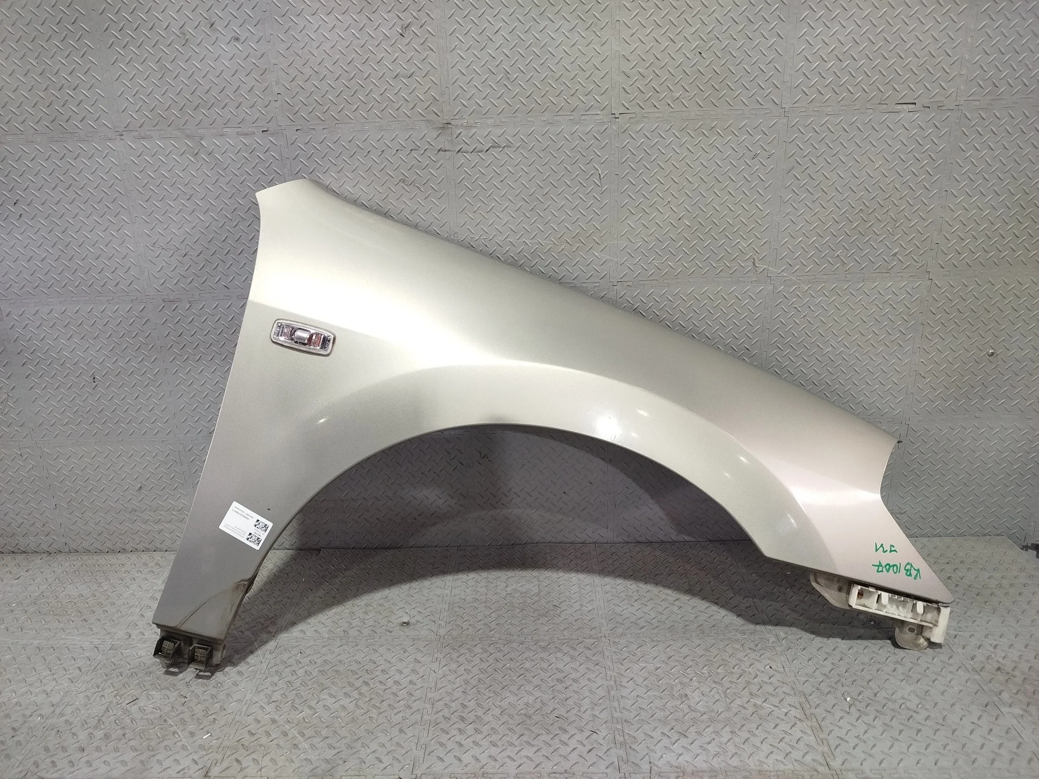 КРЫЛО NISSAN TEANA J31 PJ31 TNJ31 631009Y035 ПЕРЕДНЕЕ ПРАВОЕ бежевый, KX6 KB1007