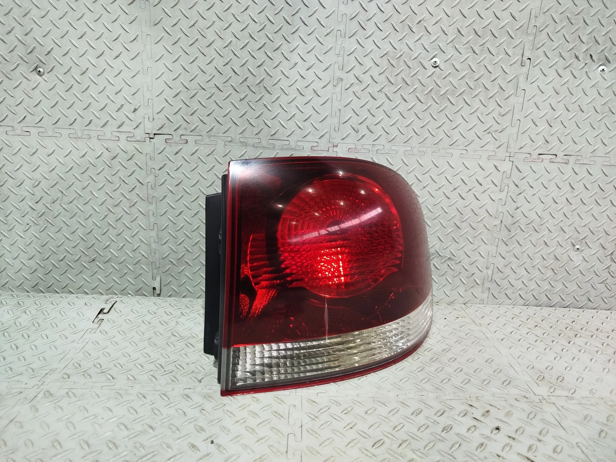 ФОНАРЬ VOLKSWAGEN TOUAREG 7L6 7L7 7LA 2 МОДЕЛЬ ПРАВЫЙ 7L6945096R KE681