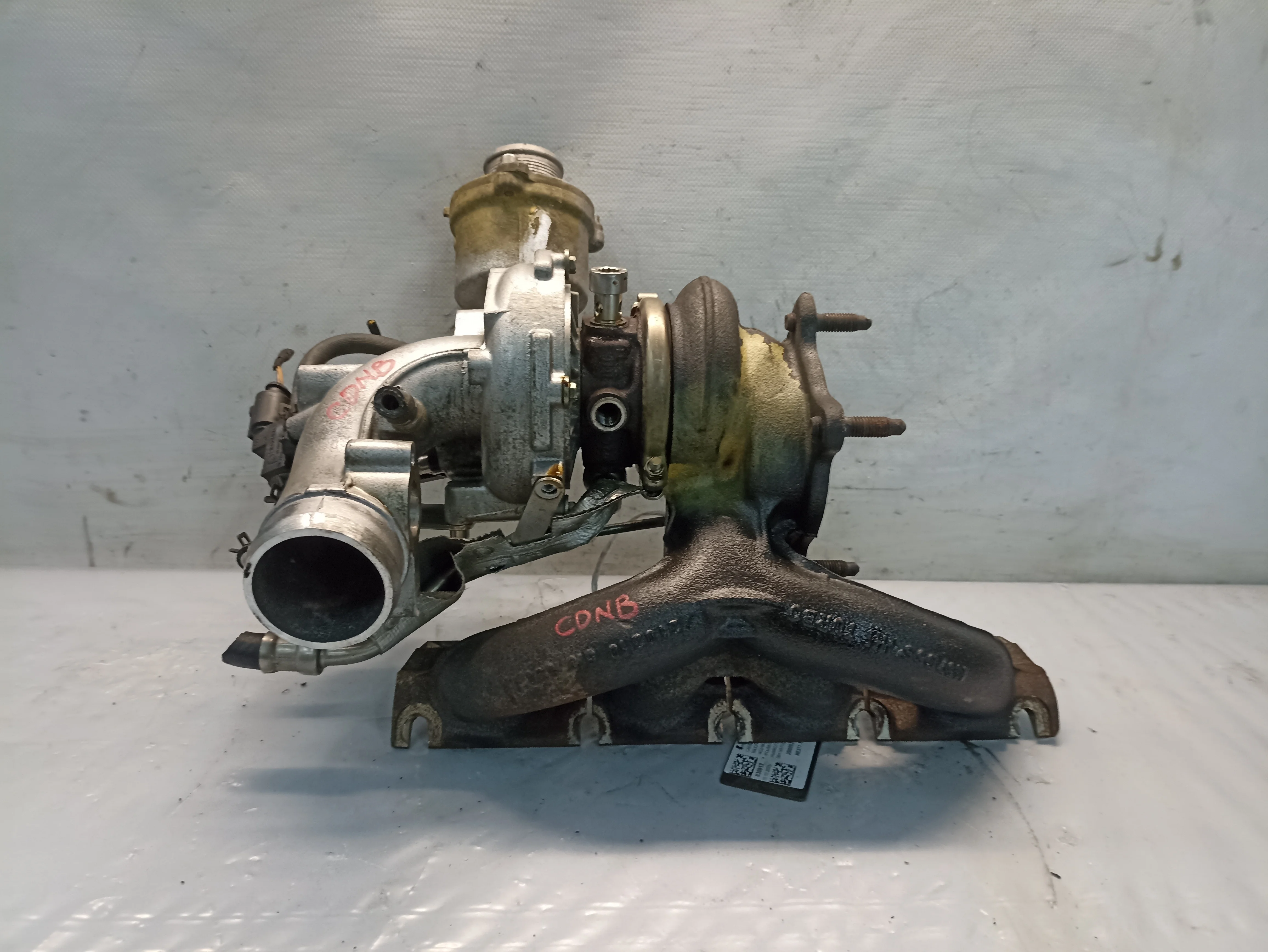 ТУРБИНА AUDI CAEA CAEB CDNB CDNC CPMA CPMB A4 A5 A6 Q5 4G2 4G5 4GC 4GD 4GH 4GJ 8F7 8K2 8K5 8KH 8RB 8T3 8TA B8 C7 С ВЫПУСКНЫМ КОЛЛЕКТОРОМ 06H145702S NE277Z