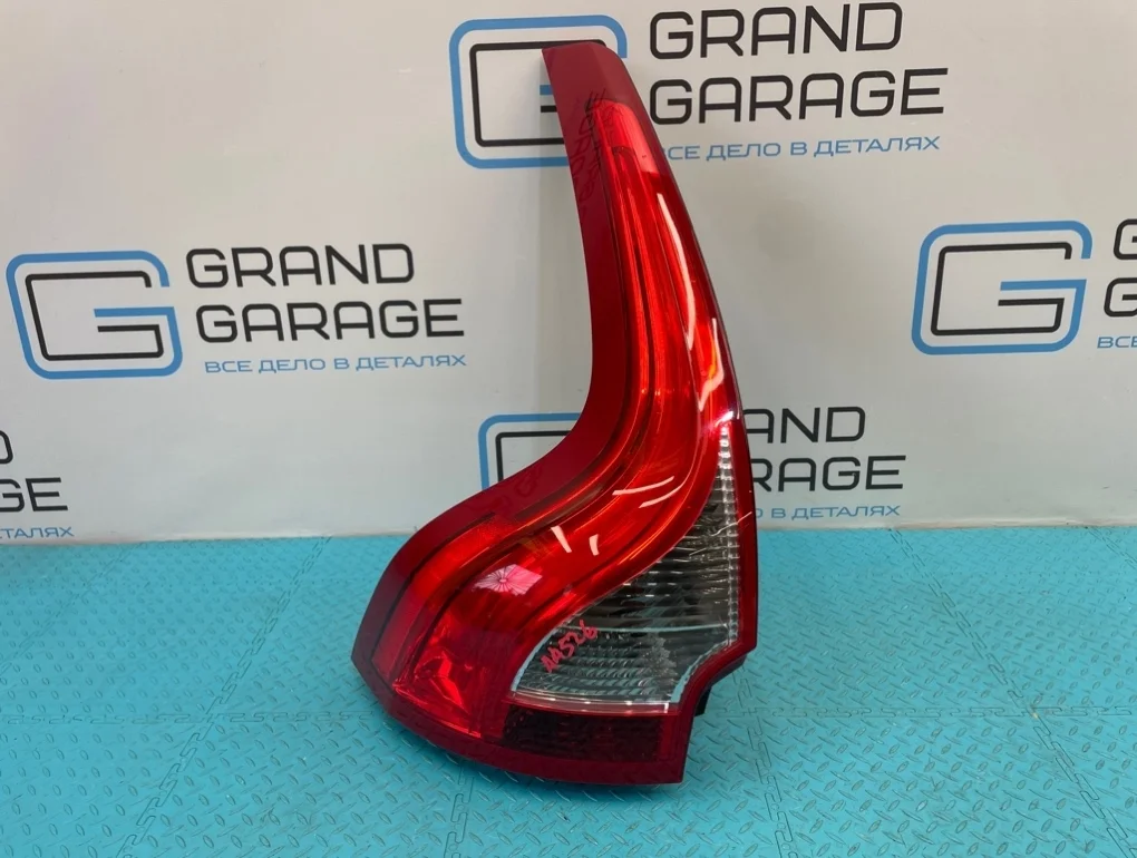 Фонарь Volvo Xc60 2012 31323034 DZ B4204T7 2.0, левый