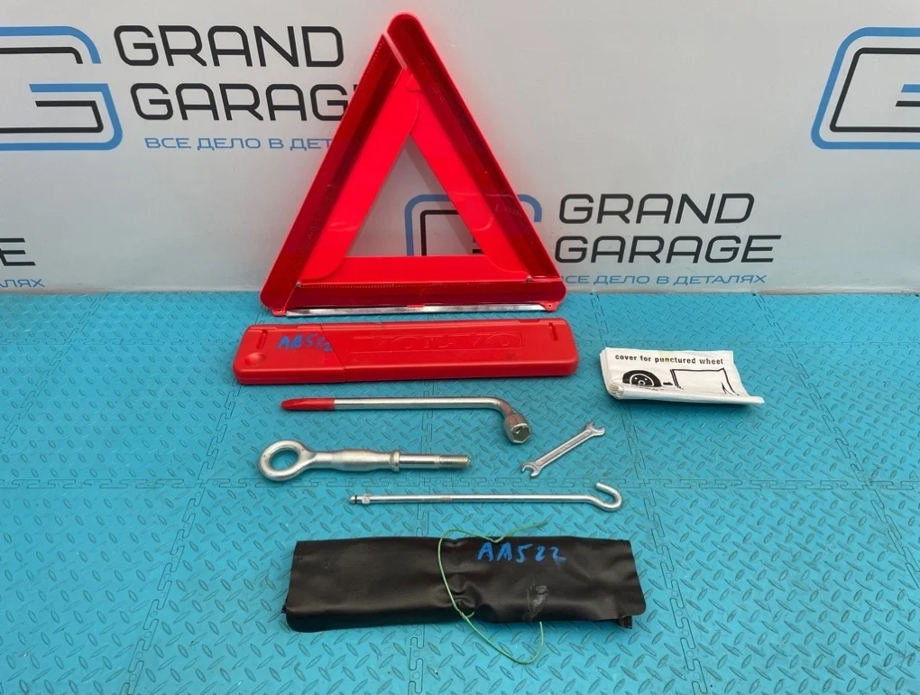 Набор инструментов Volvo Xc90 2005 9133668 C B5254T2 2.5