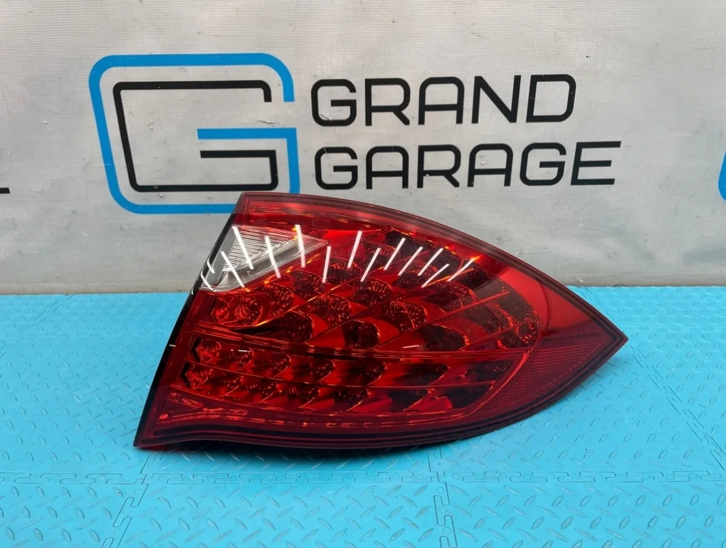 Фонарь Porsche Cayenne 2010 95863109601 958 M55.02 3.6, правый