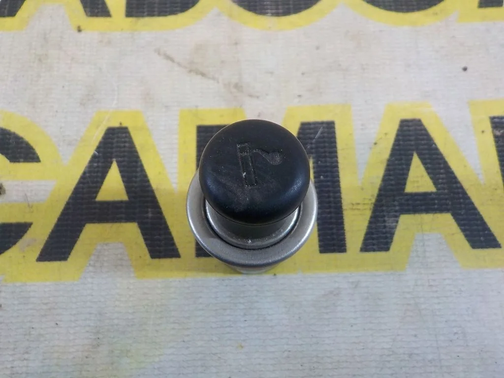 Прикуриватель Mazda BT-50 2006-2011