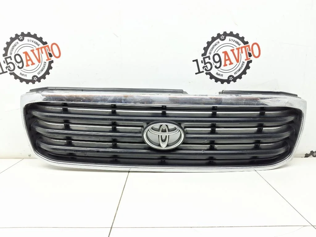 Решетка радиатора Toyota Land Cruiser J100